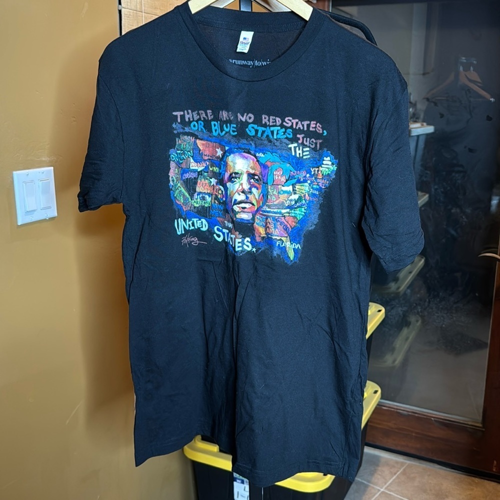 Rare Collectible Barack Obama Runway To Win T-Shirt Phil Fung Size Large